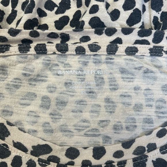 Banana Republic Cozy Slub Cropped Leopard Print Tee - Size XS - Picture 9 of 10